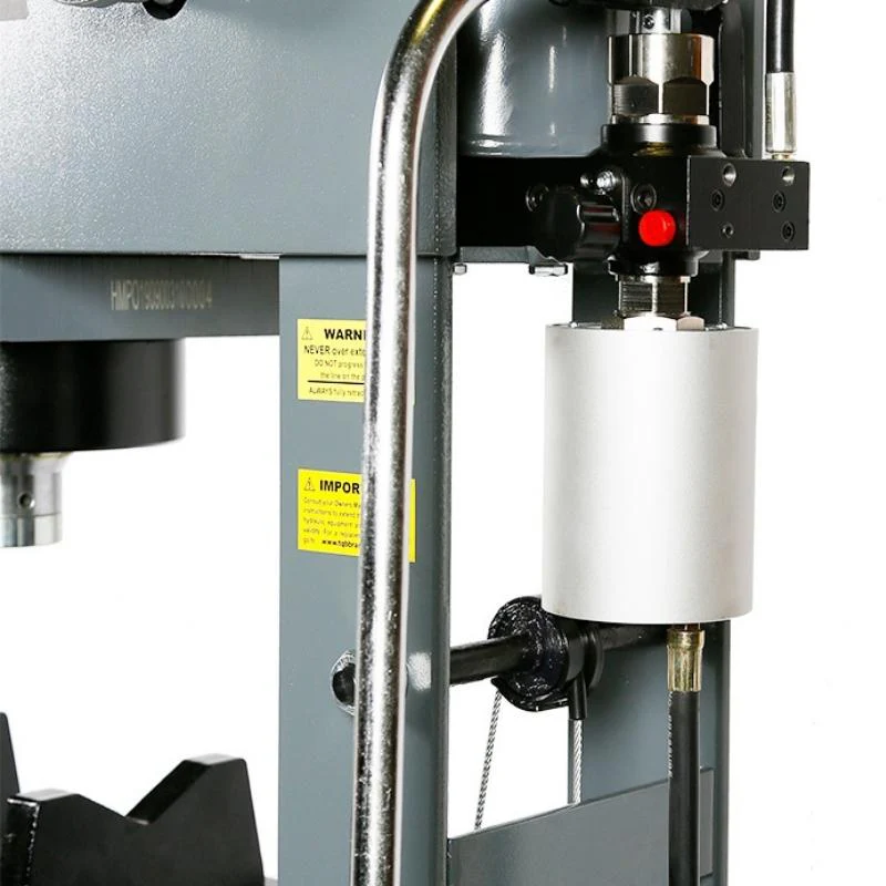 BORUM Air/Hydraulic Press 75T Rated - Image 3