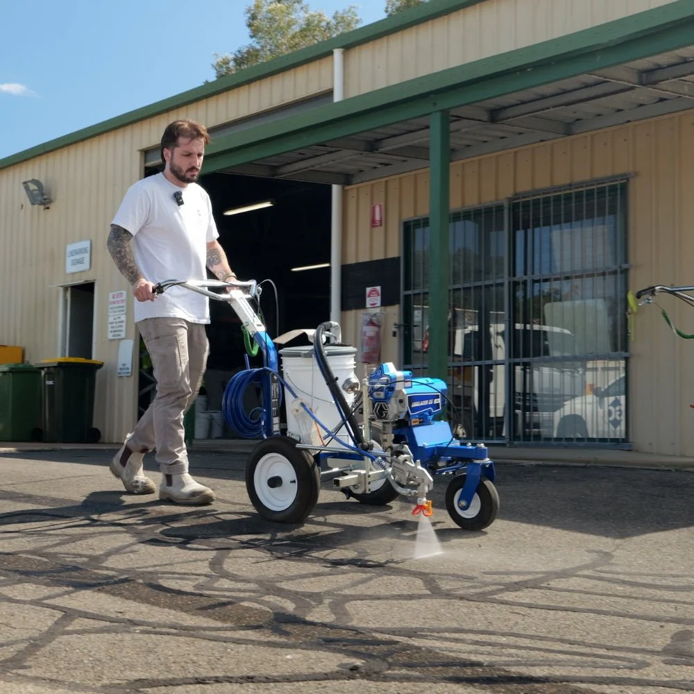 GRACO LineLazer ES 500 Battery-Powered Airless Line Striper - Image 4